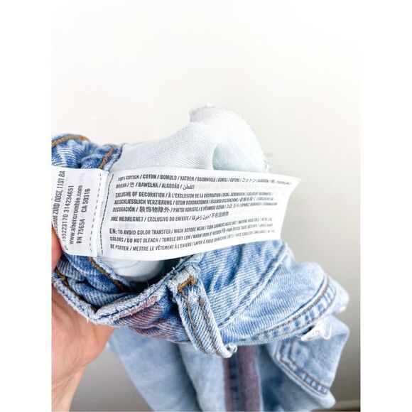 Abercrombie & Fitch Annie High Rise Girlfriend Jeans With Red Stripe Size 28 / 6 - Picture 13 of 16